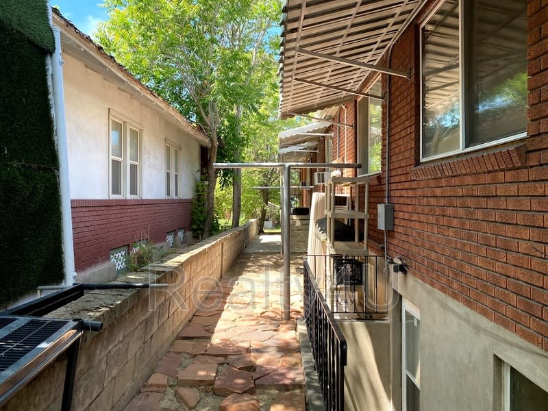 1246 East Crystal Avenue – photo 4