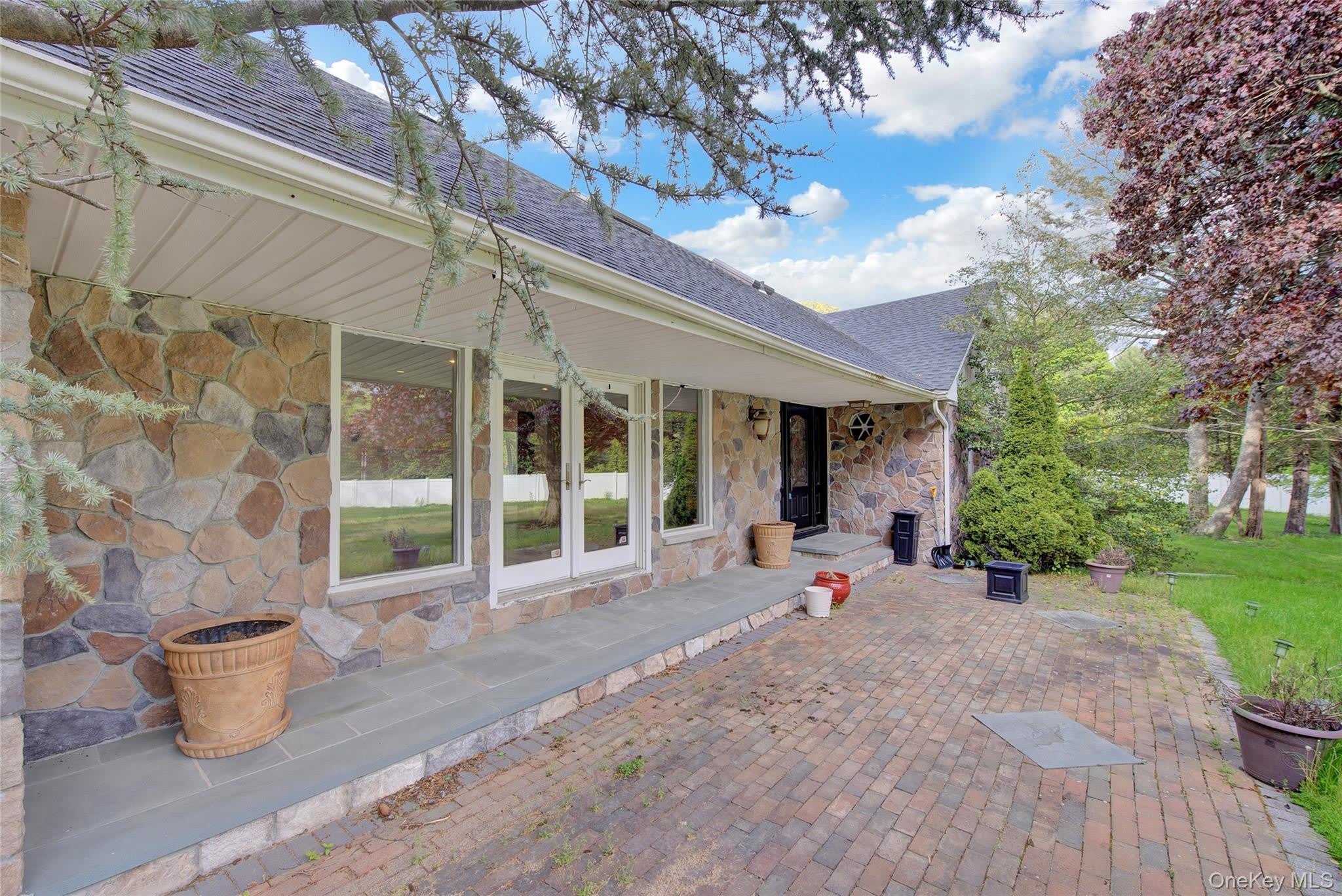 1719 Cedar Swamp Road – photo 3