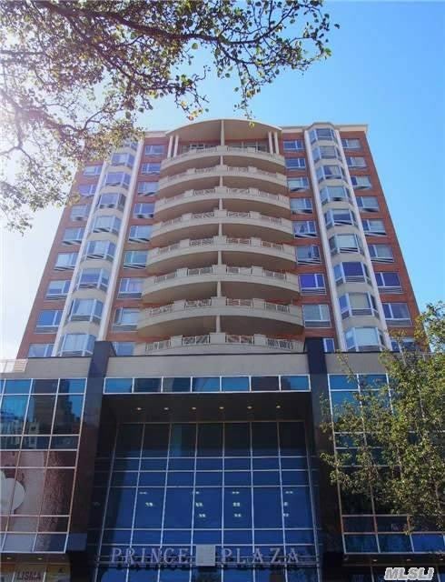 37-20 Prince Street – photo 1