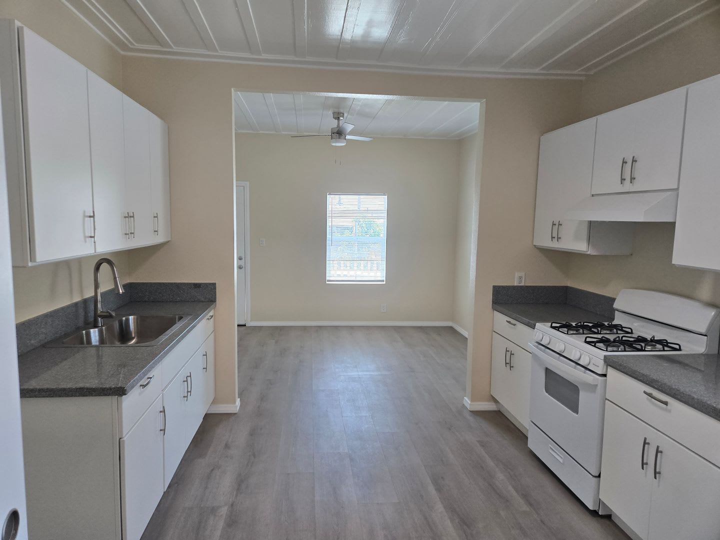 2 Bed 1 Bath House – photo 3