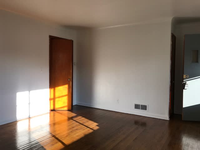 1117 N College St – photo 3