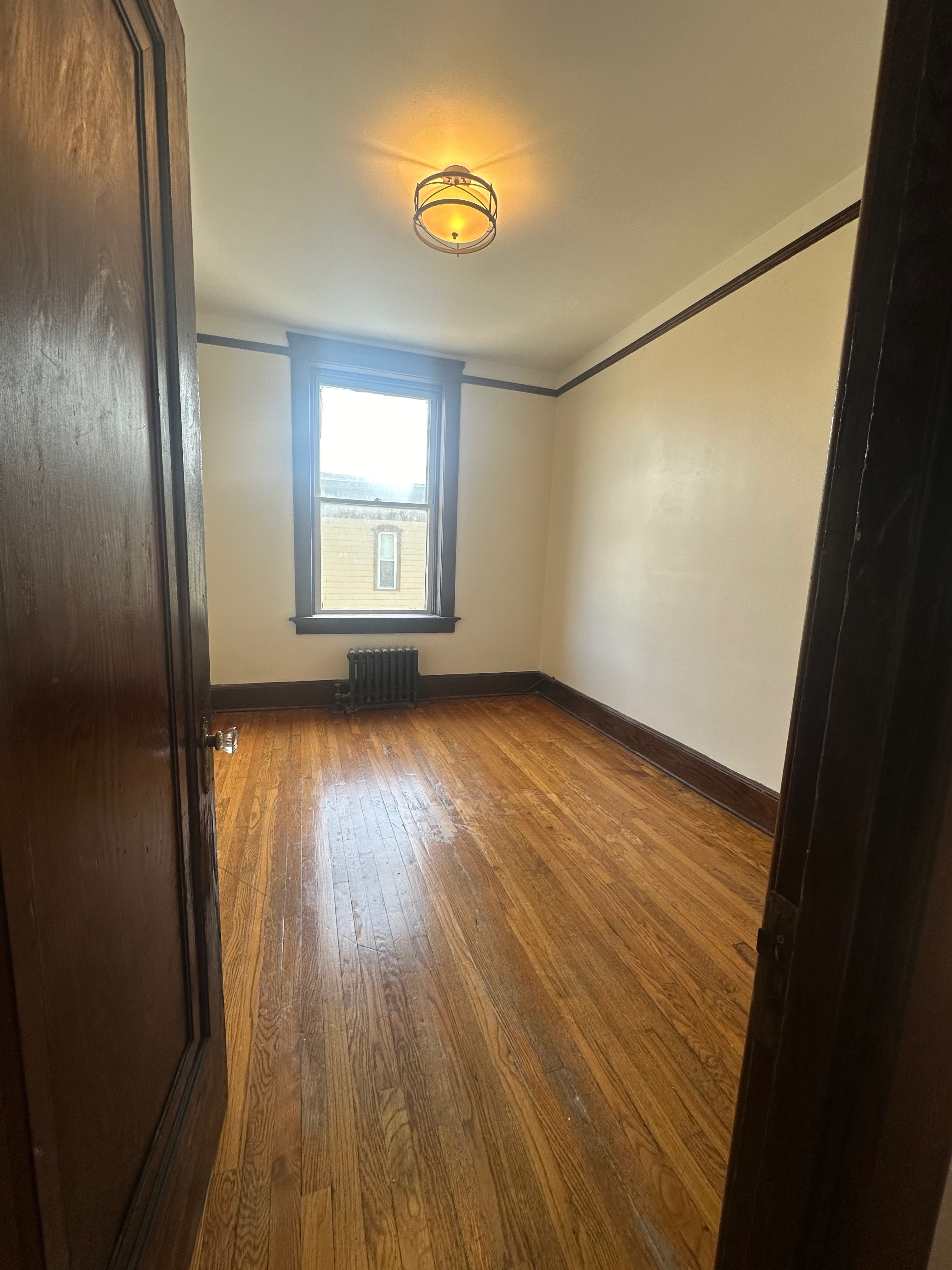 165 W 3rd Street – photo 2
