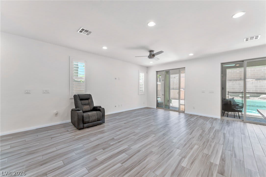 877 Ariel Heights Avenue – photo 4