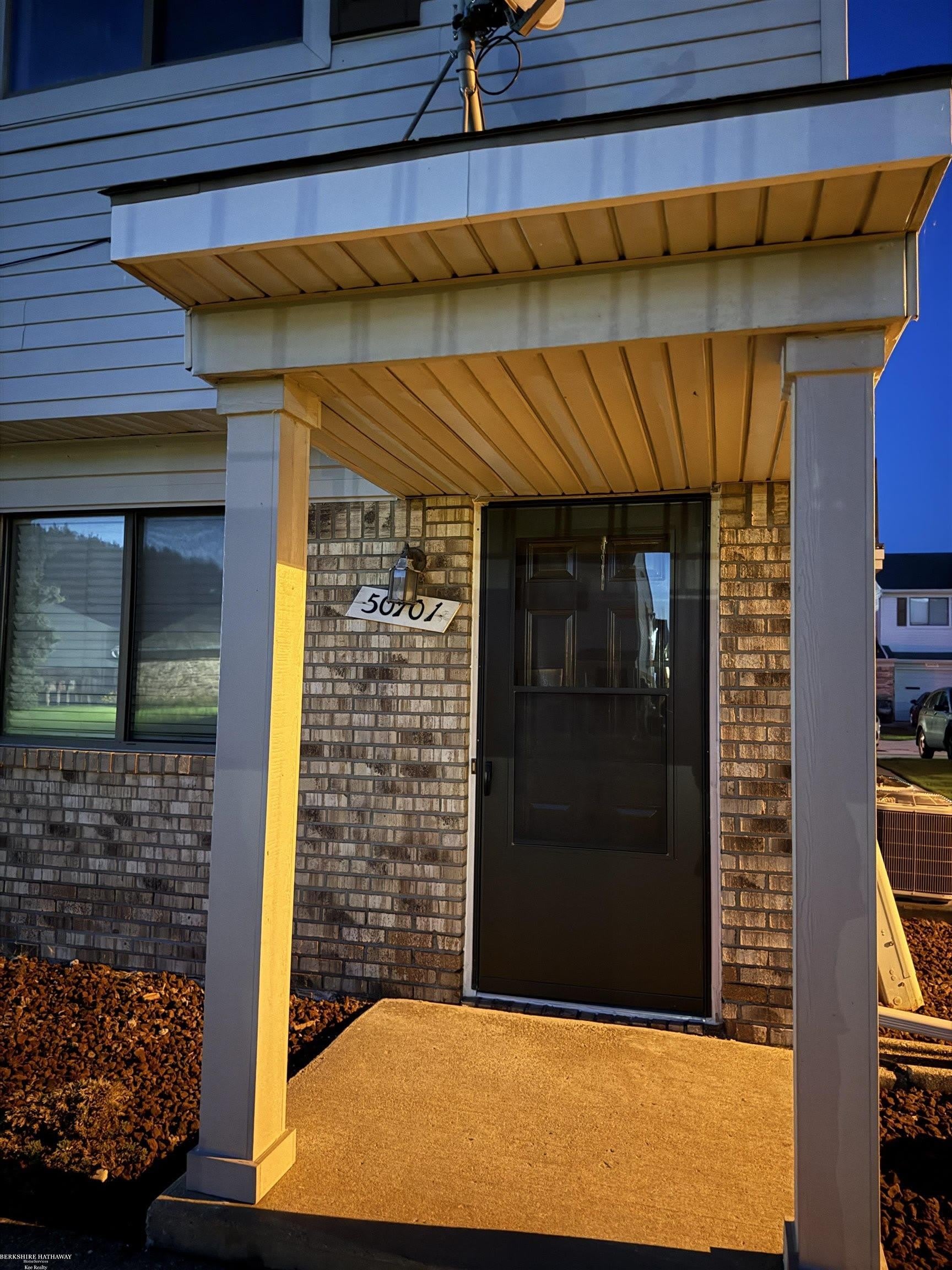 50101 S Horst Court – photo 2