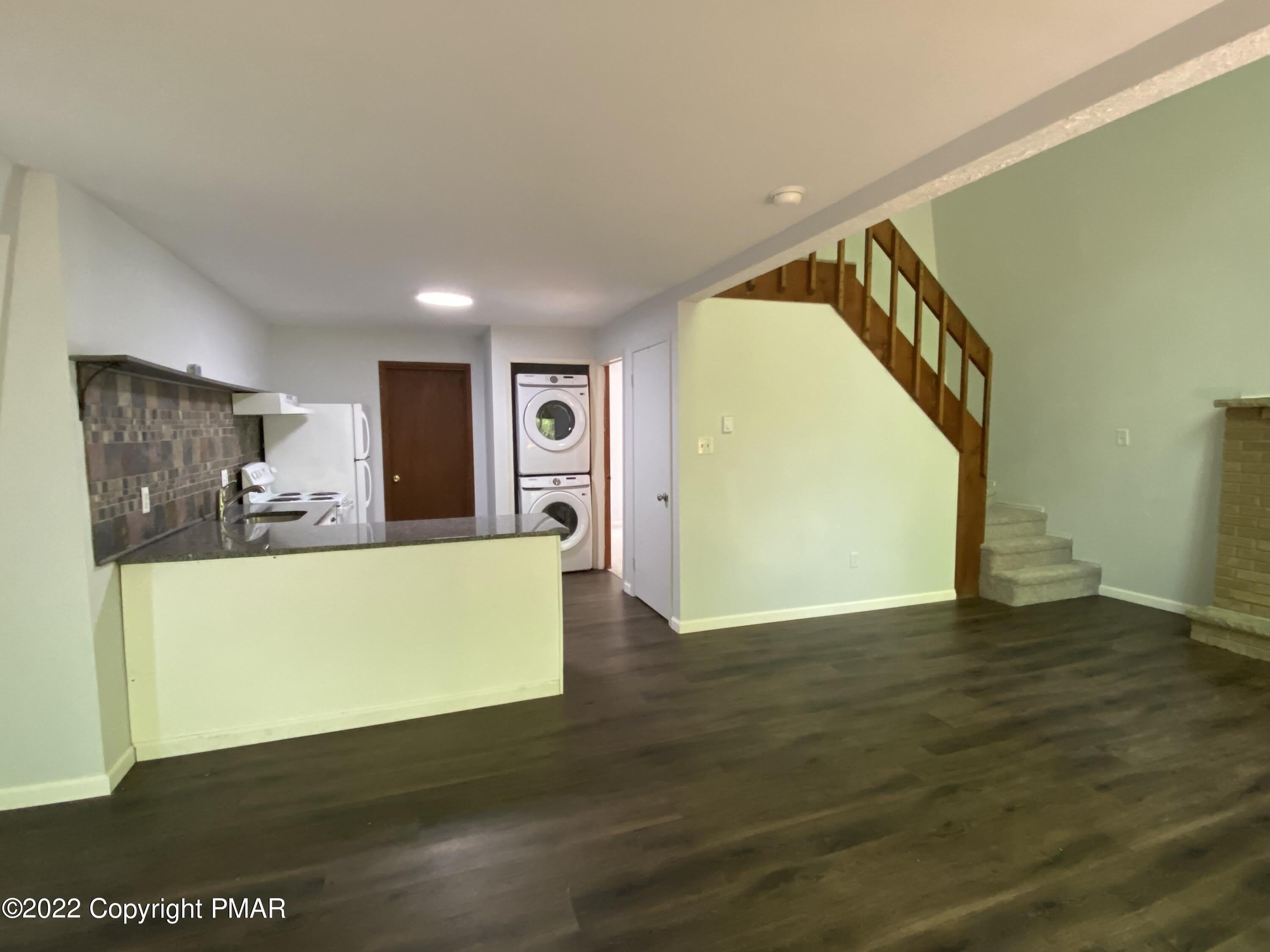 1238 Winding Way – photo 5