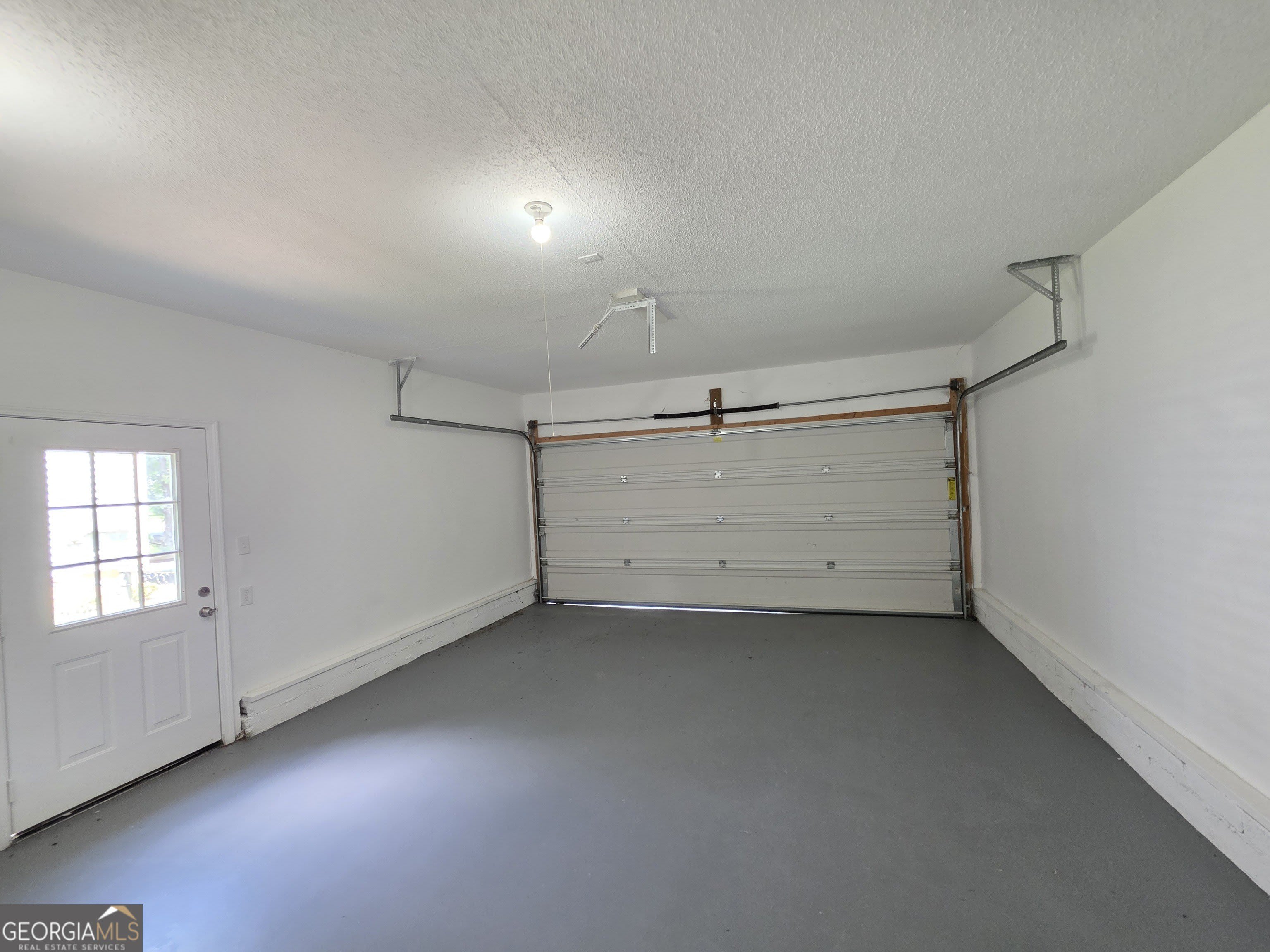 232 Hampton Drive – photo 4