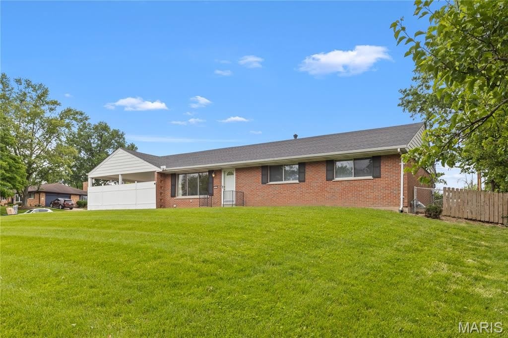 1001 Schulte Road – photo 2