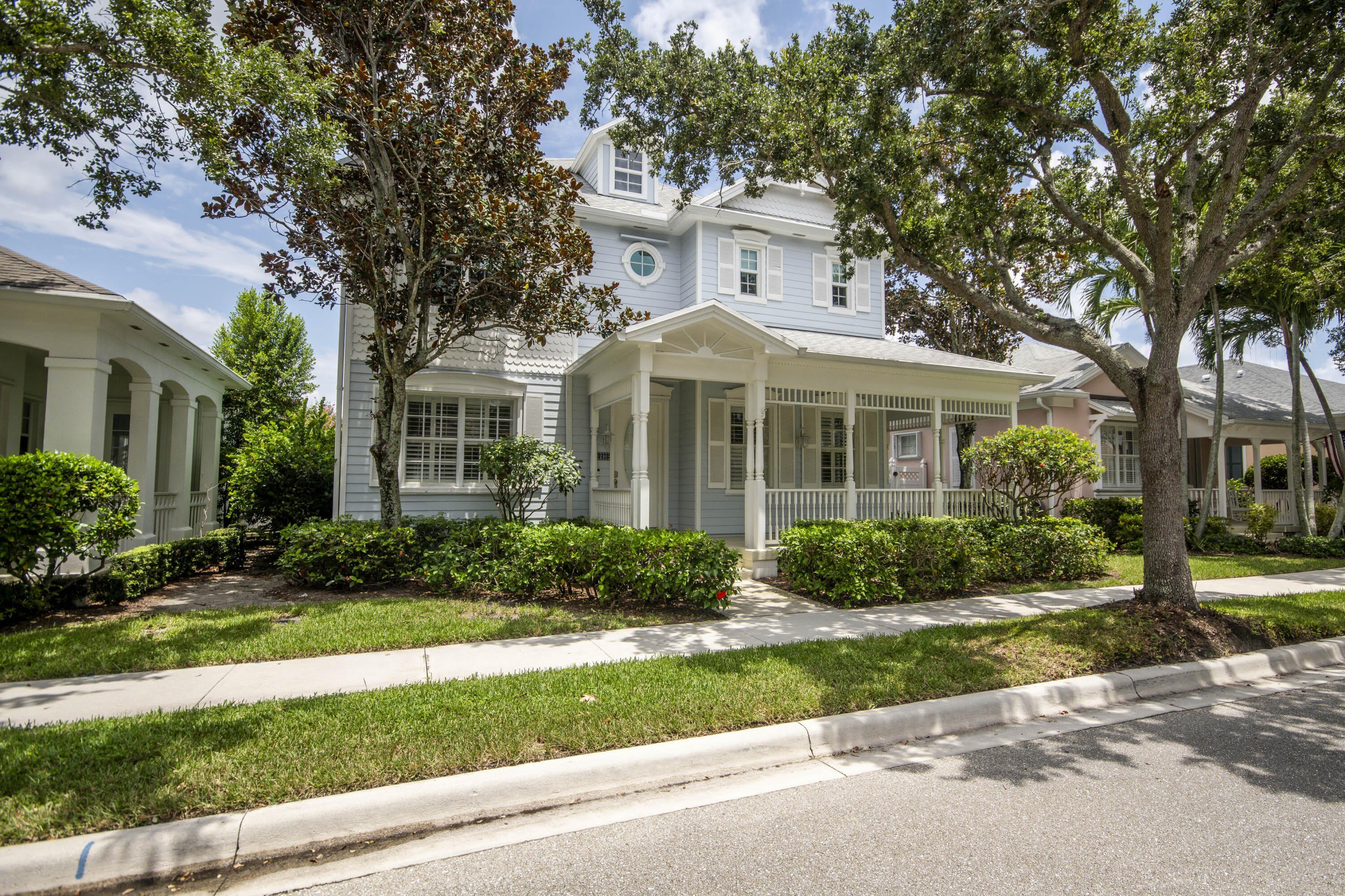 240 Poinciana Drive – photo 1