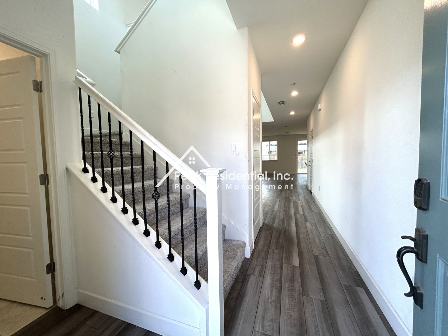 Beautiful 4 Bedroom 3 5 Bathroom Home – photo 4