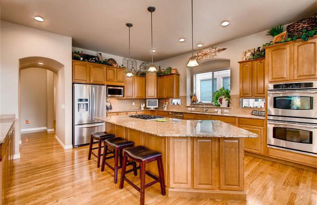 Absolutely Gorgeous Pine Creek Home 5 Bedroom, 5 Bath with fenced yard. – photo 5