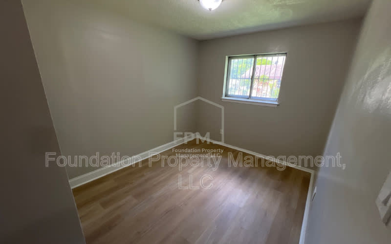 2402 Shasta Avenue – photo 5