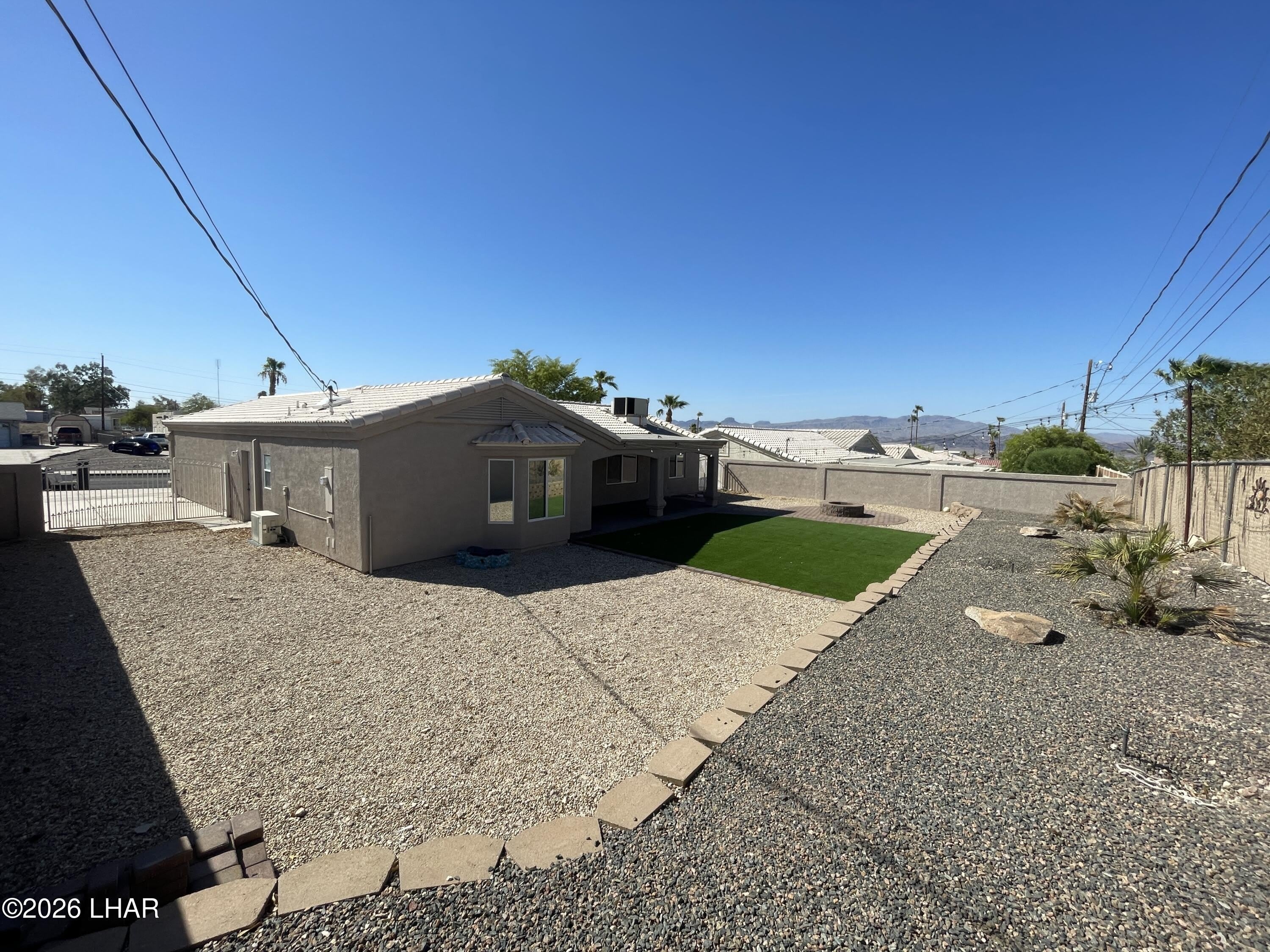 3025 Daytona Ave – photo 2