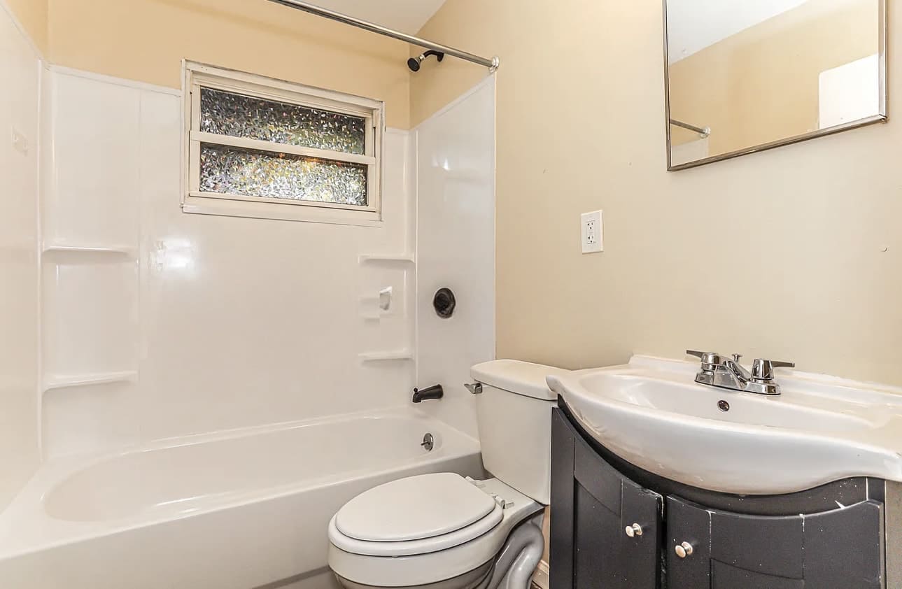 9621 Sacramento St – photo 4