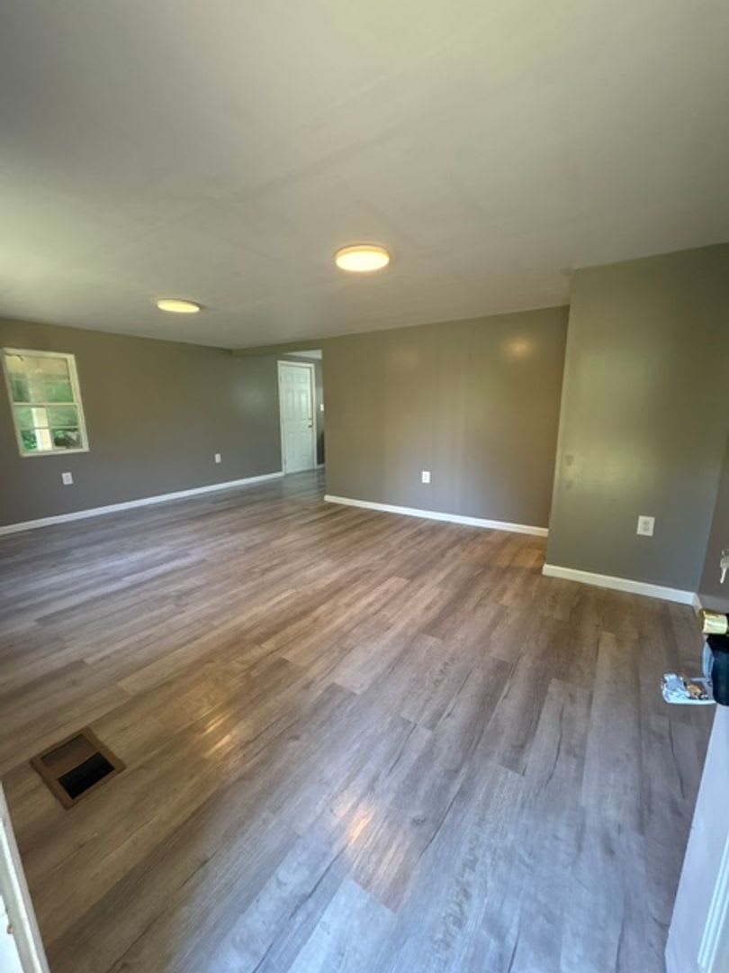 Renovated 3 Bedroom 2 Bath Home on 1 Acre for Rent! – photo 3