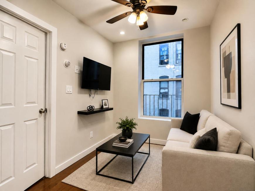 386 Manhattan Avenue – photo 1