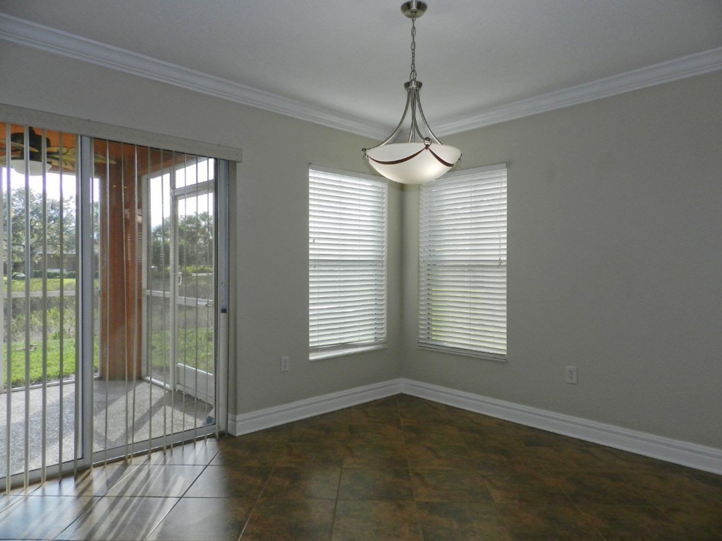 Quality Townhome In Convenient Location! – photo 4