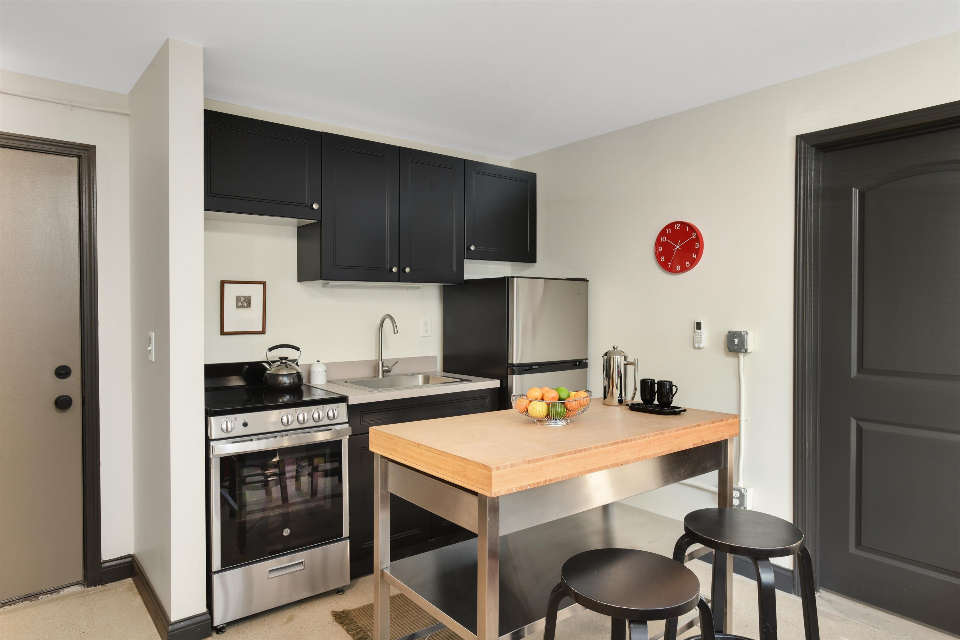 646 Hazelwood – photo 5