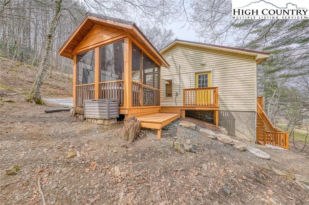 321 Owens Drive – photo 3