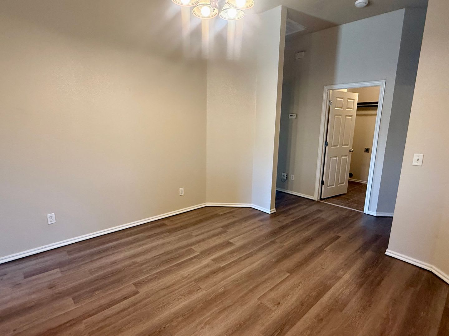 Edmond 3 Bed 2 Bath Home w/ Storm Shelter! – photo 5