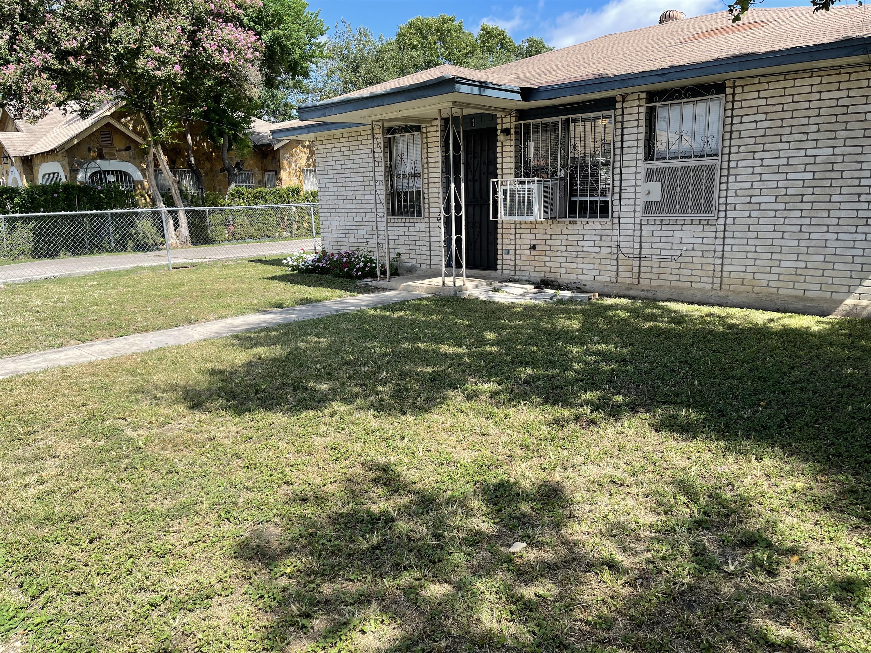 1711 W. Cesar Chavez – photo 1