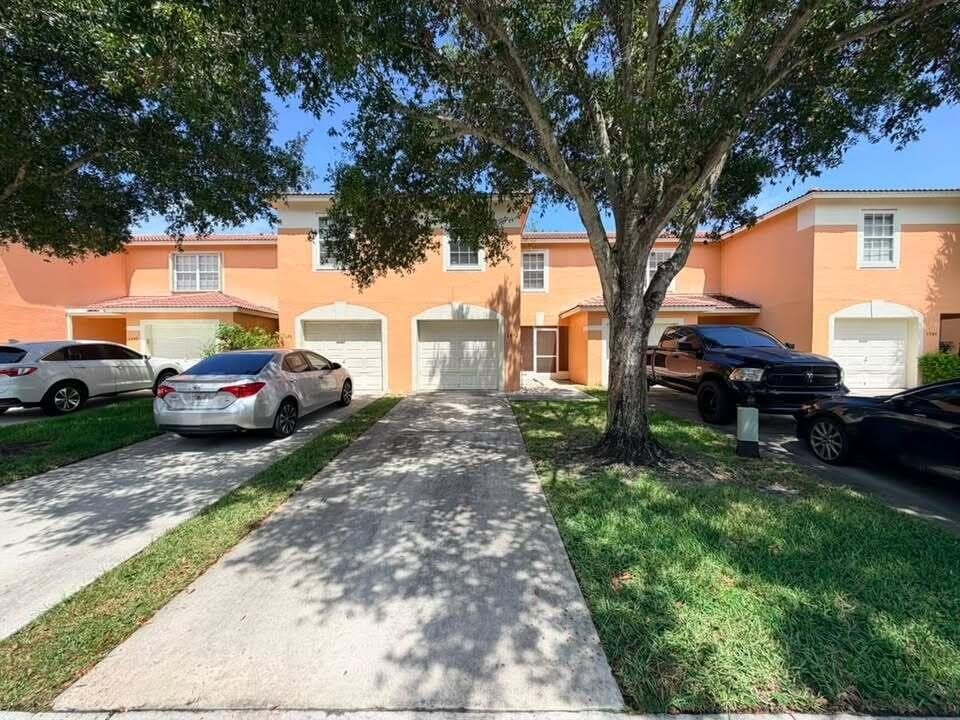 6892 Mill Brook Place – photo 1