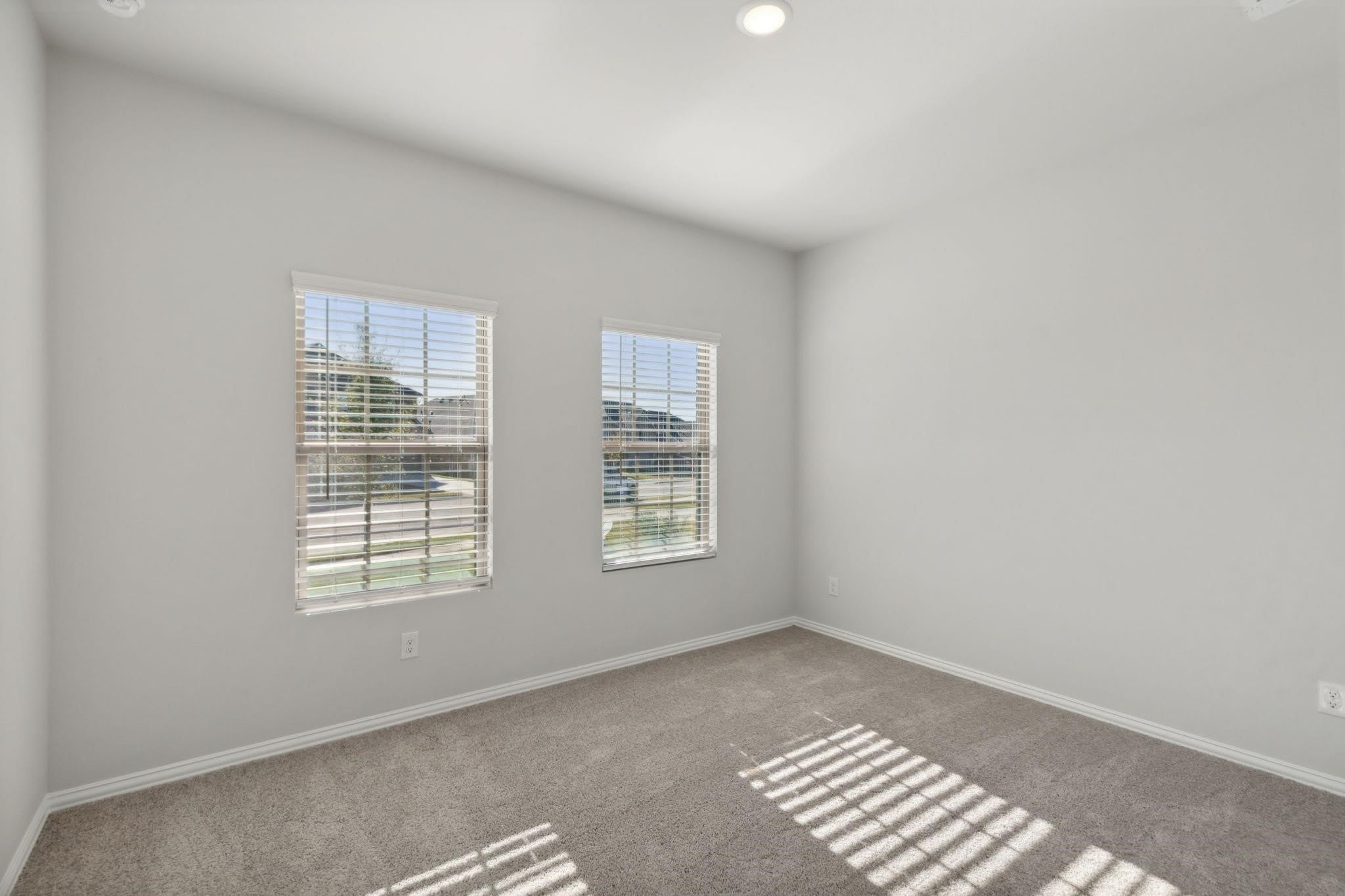 1907 Rolling Ridge Drive – photo 2