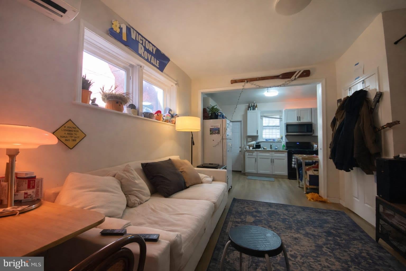 3215 SUMMER Street – photo 2
