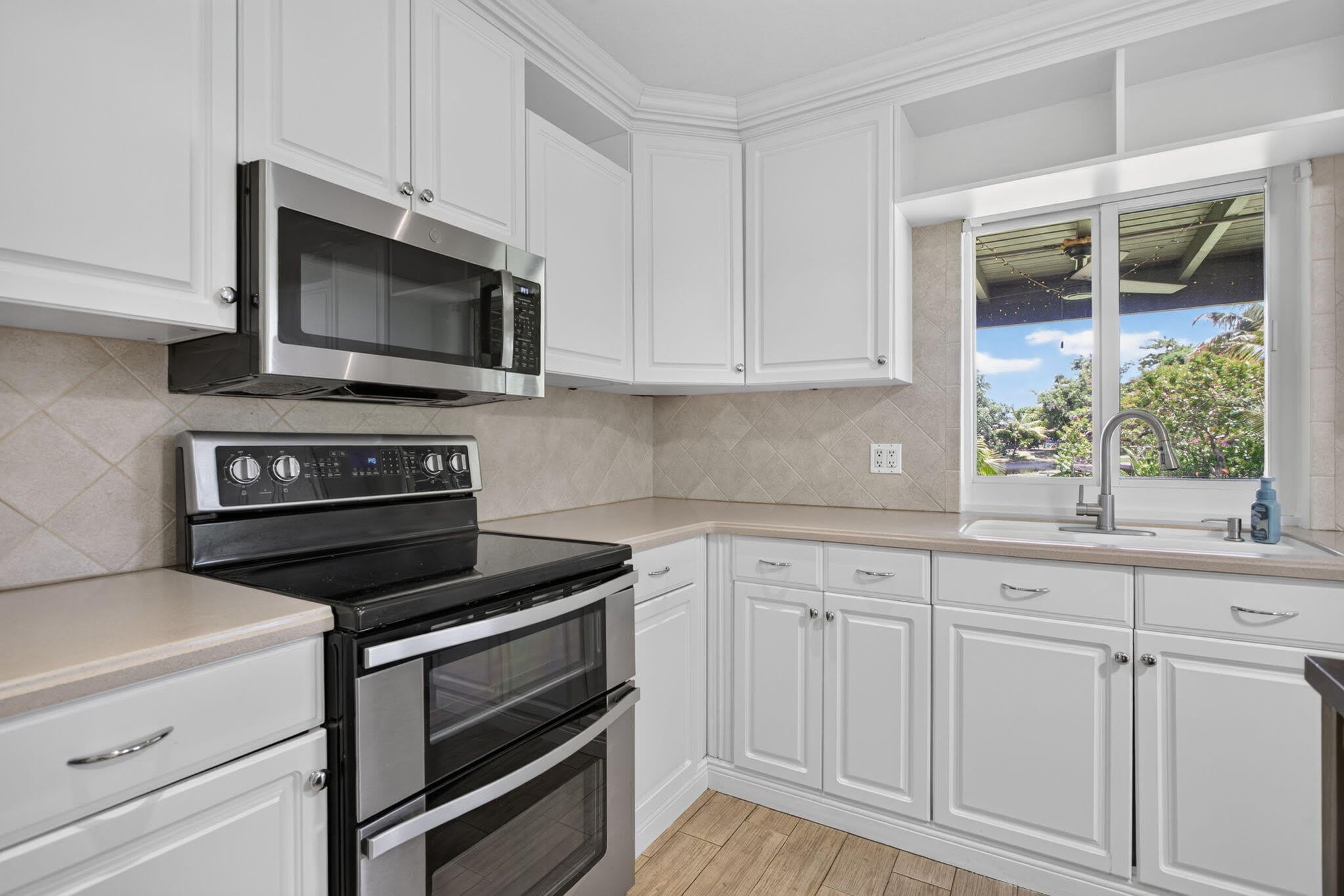 6410 NW 34TH Avenue – photo 3