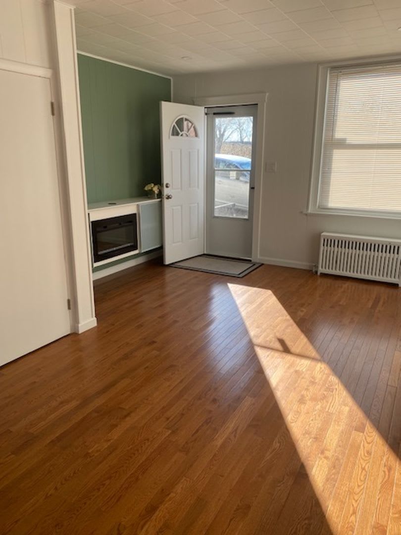 COMPLETELY RENOVATED!! – photo 2