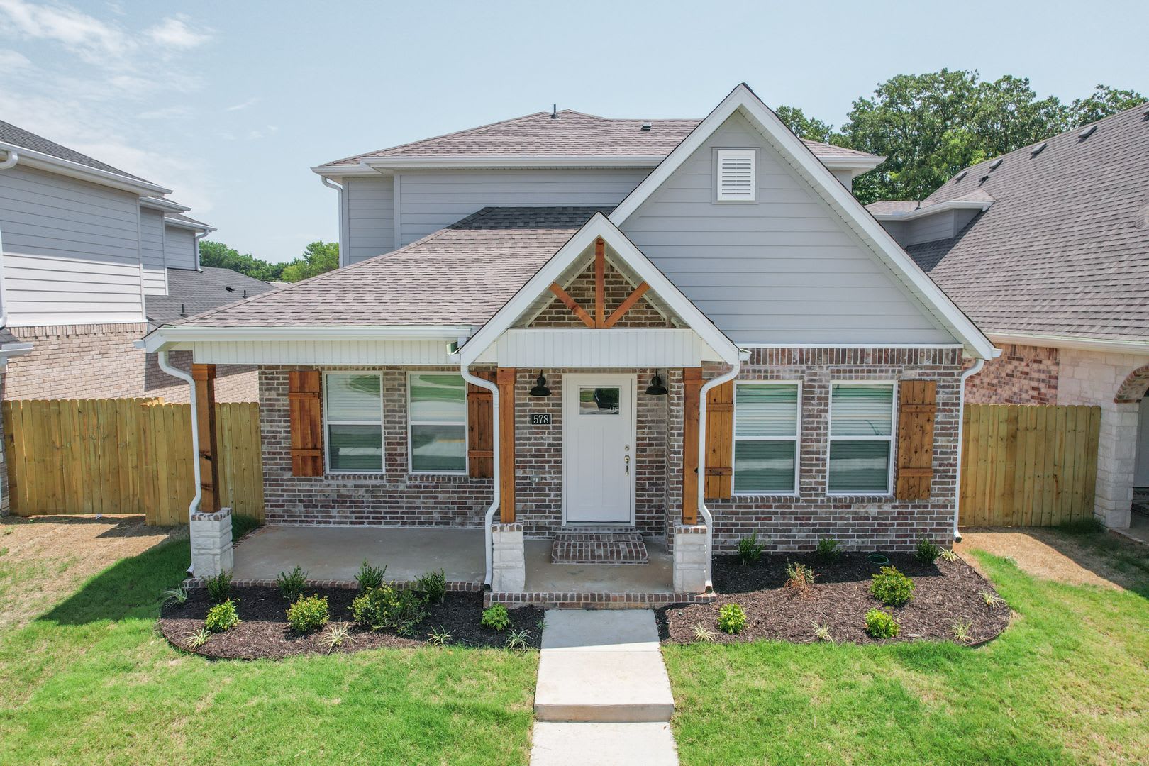 4 Bedroom 4 5 Bath Home – photo 1