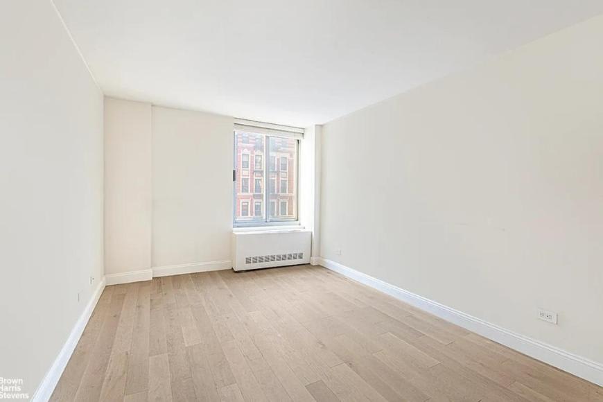 270 West 17Th Street – photo 5