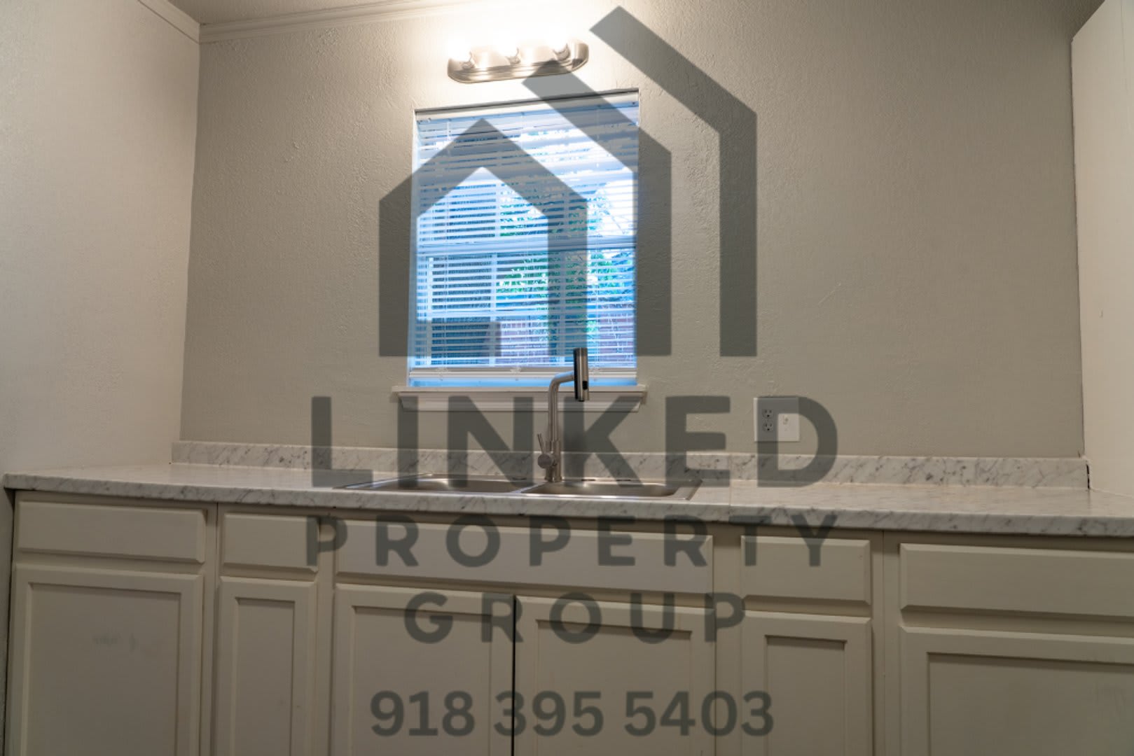 Newly Renovated 2 Bedroom Home – photo 5