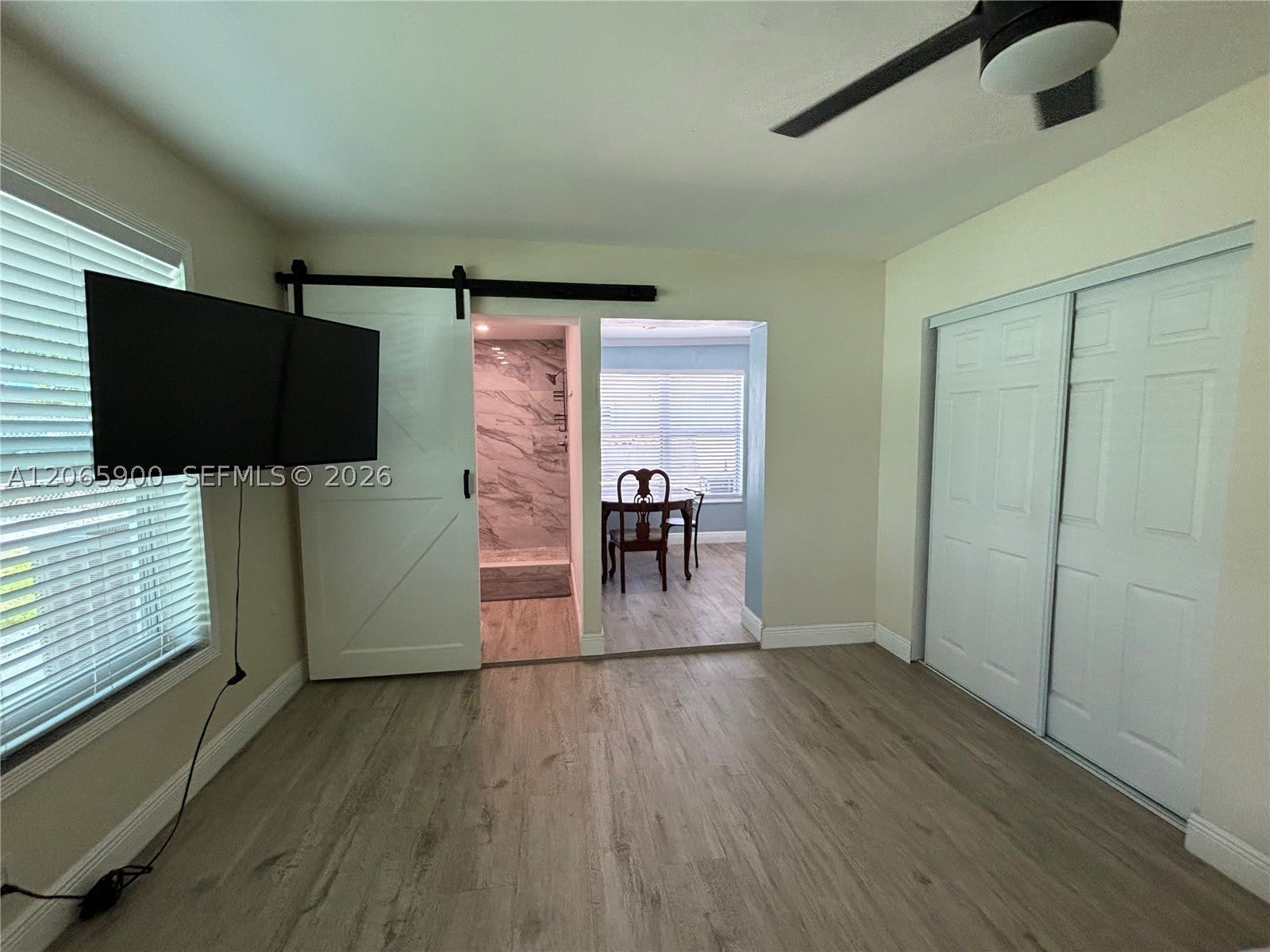 15050 Pierce St – photo 1