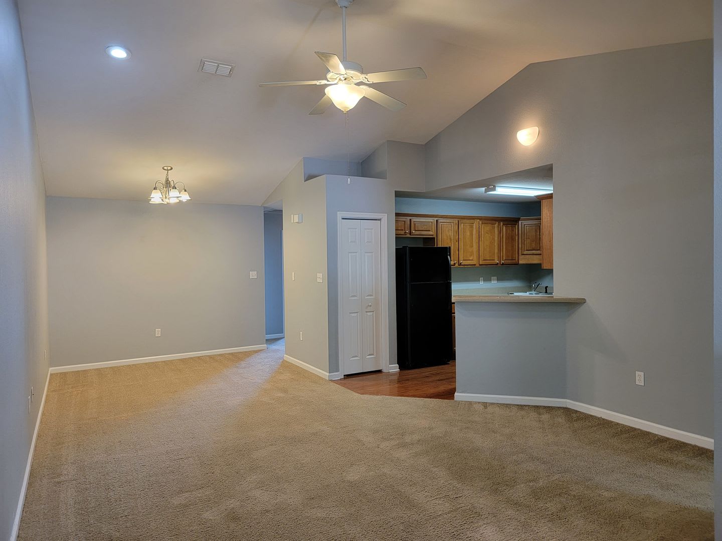 3 bedroom townhome at 1659 Quazar Rd available for rent right away for $1695 per month – photo 2