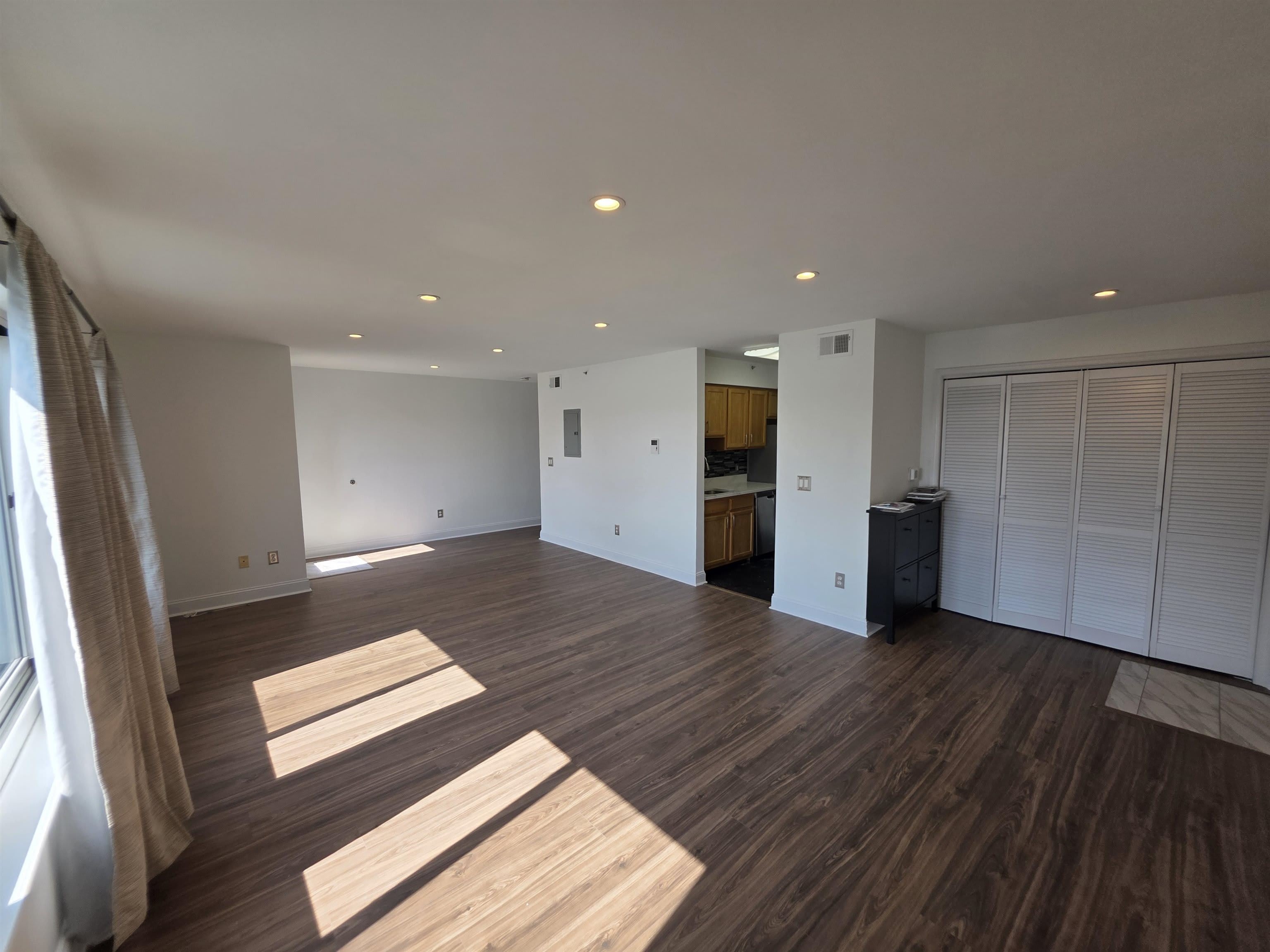 7430 BLVD E – photo 4
