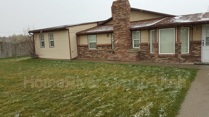 1093 W 10290 S – photo 3