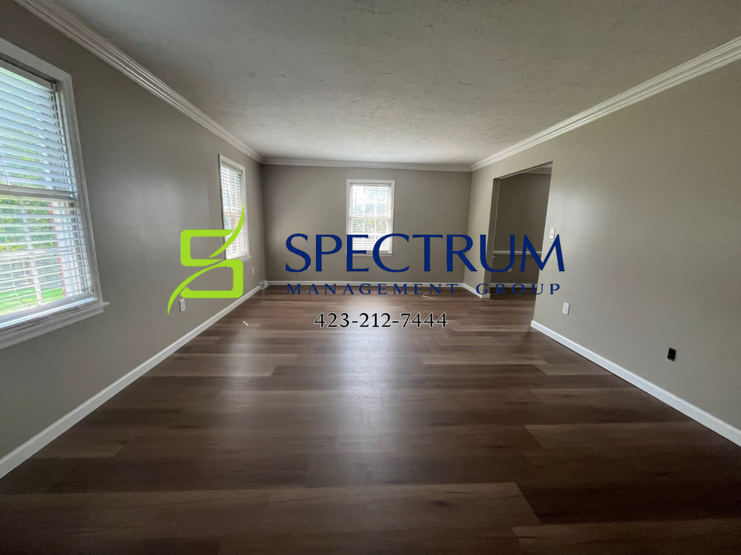 Very large west end home in the city limits – photo 3