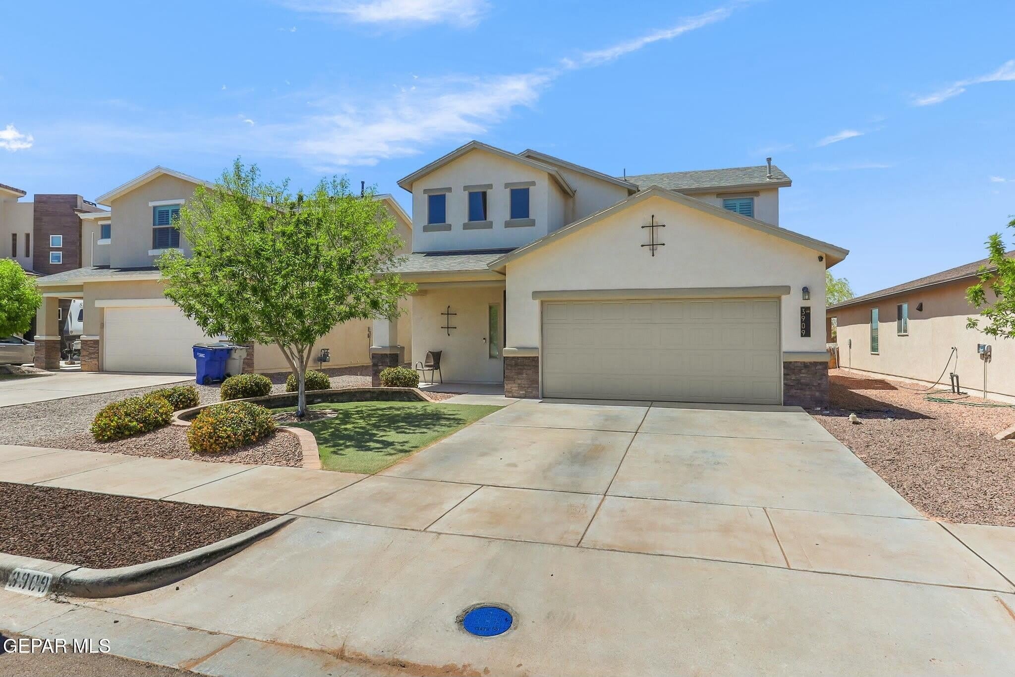 3909 Desert Dunes Drive – photo 2