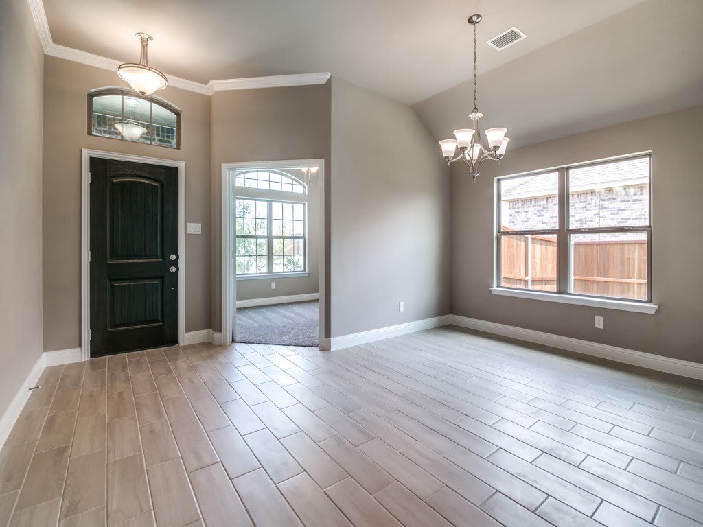 323 Sweetspire Drive – photo 2