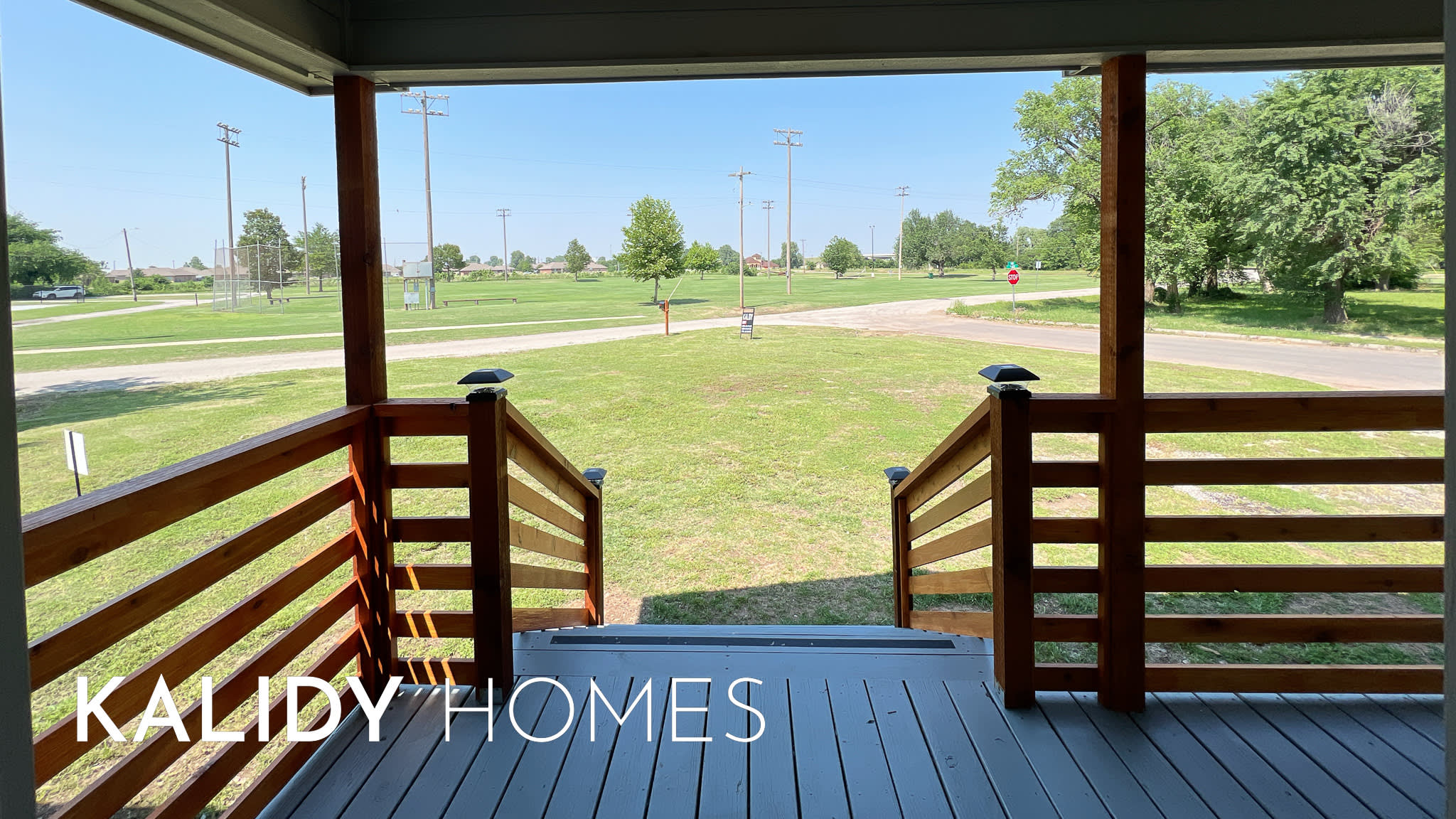601 W Caddo St – photo 2