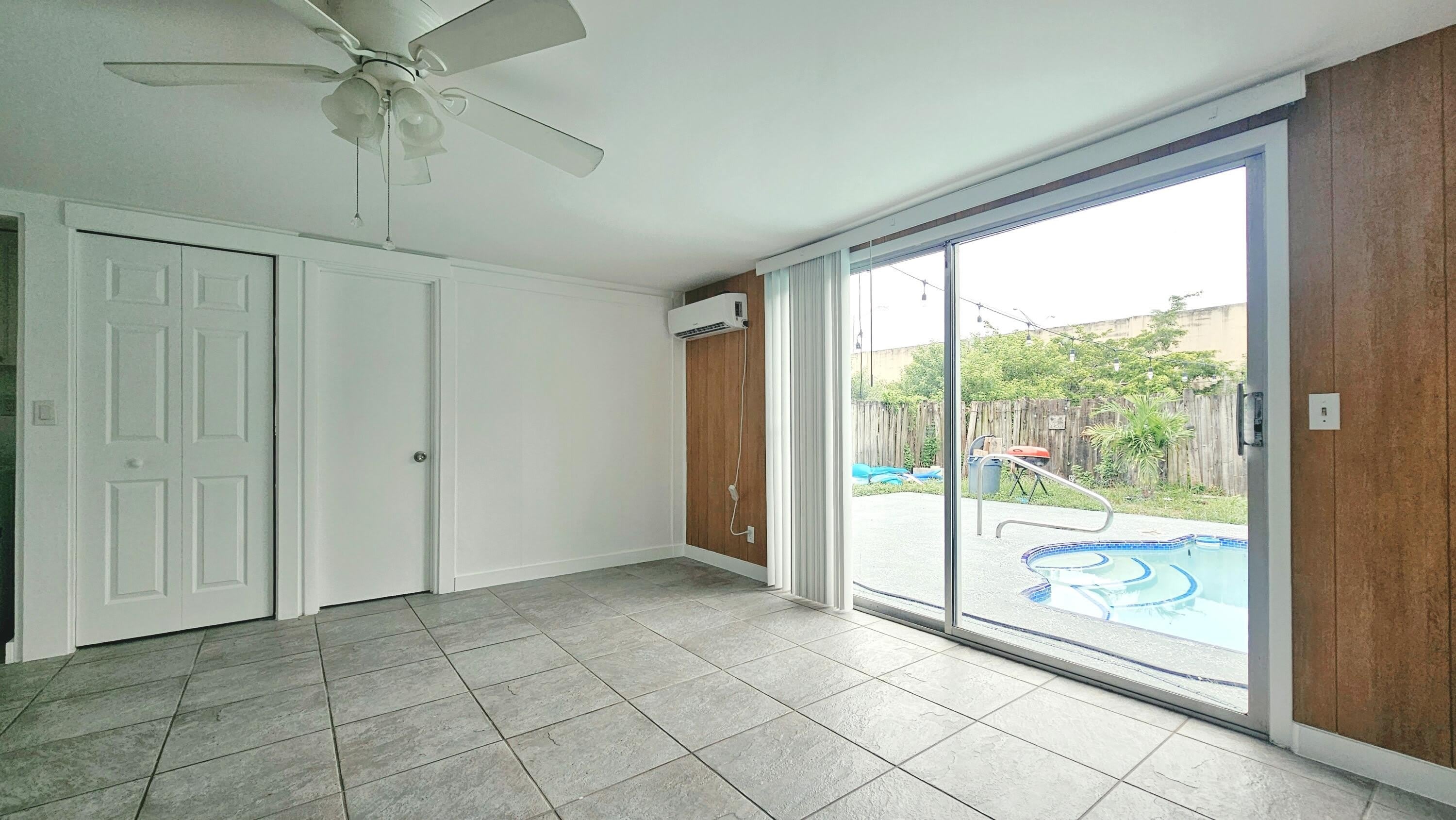 330 N Ware Drive – photo 2