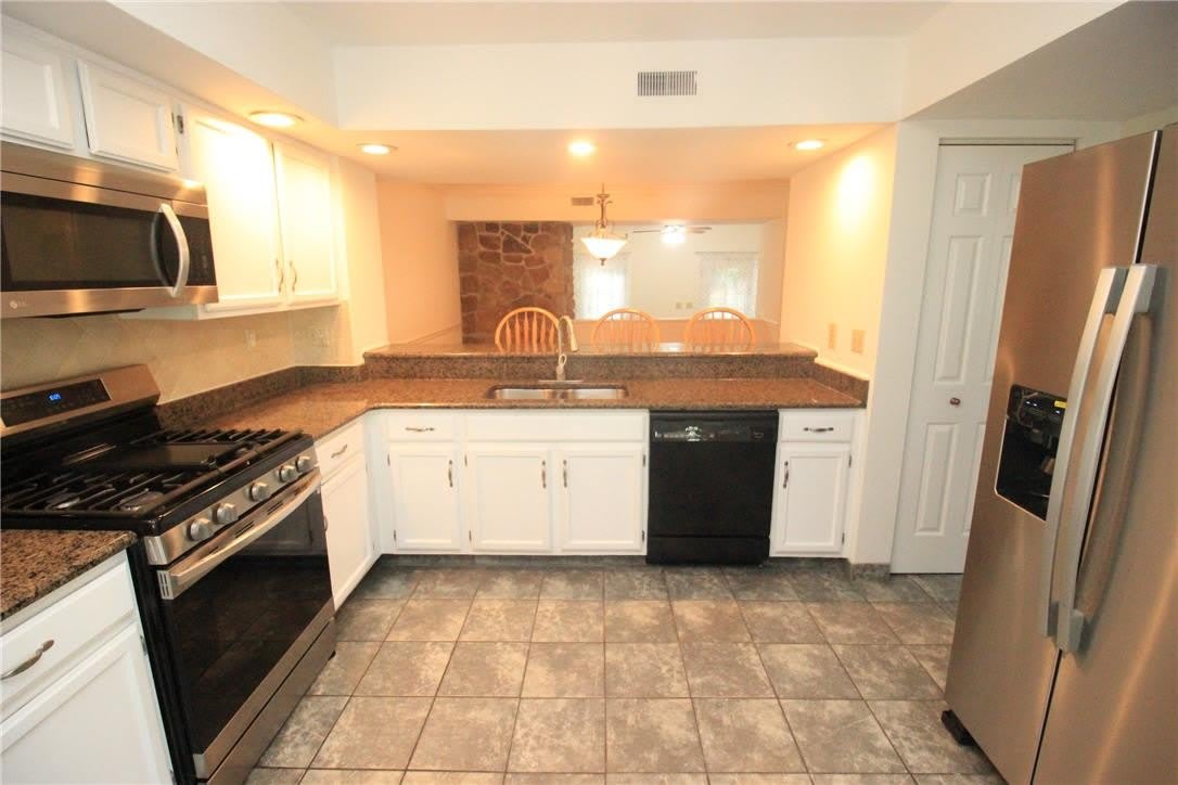 106 Founders Court – photo 3