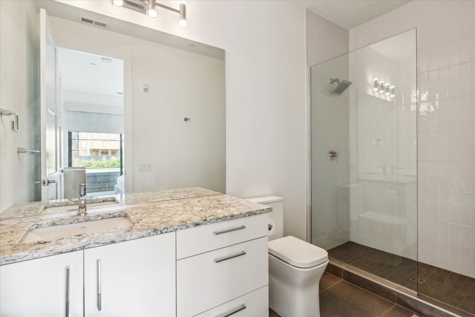Luxury Rowhome Near Cherry Creek – photo 5