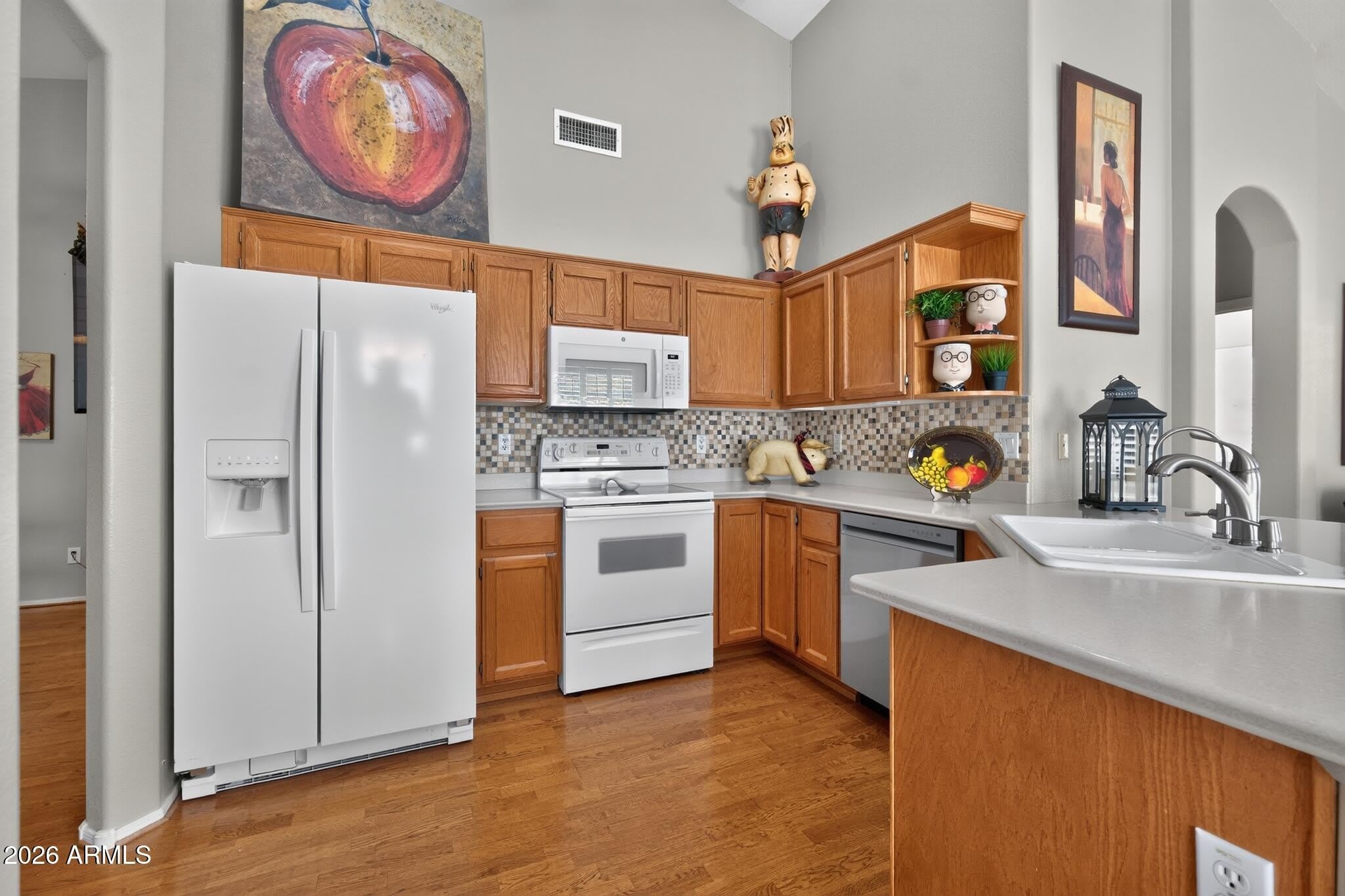 9733 E HOLIDAY Way – photo 4