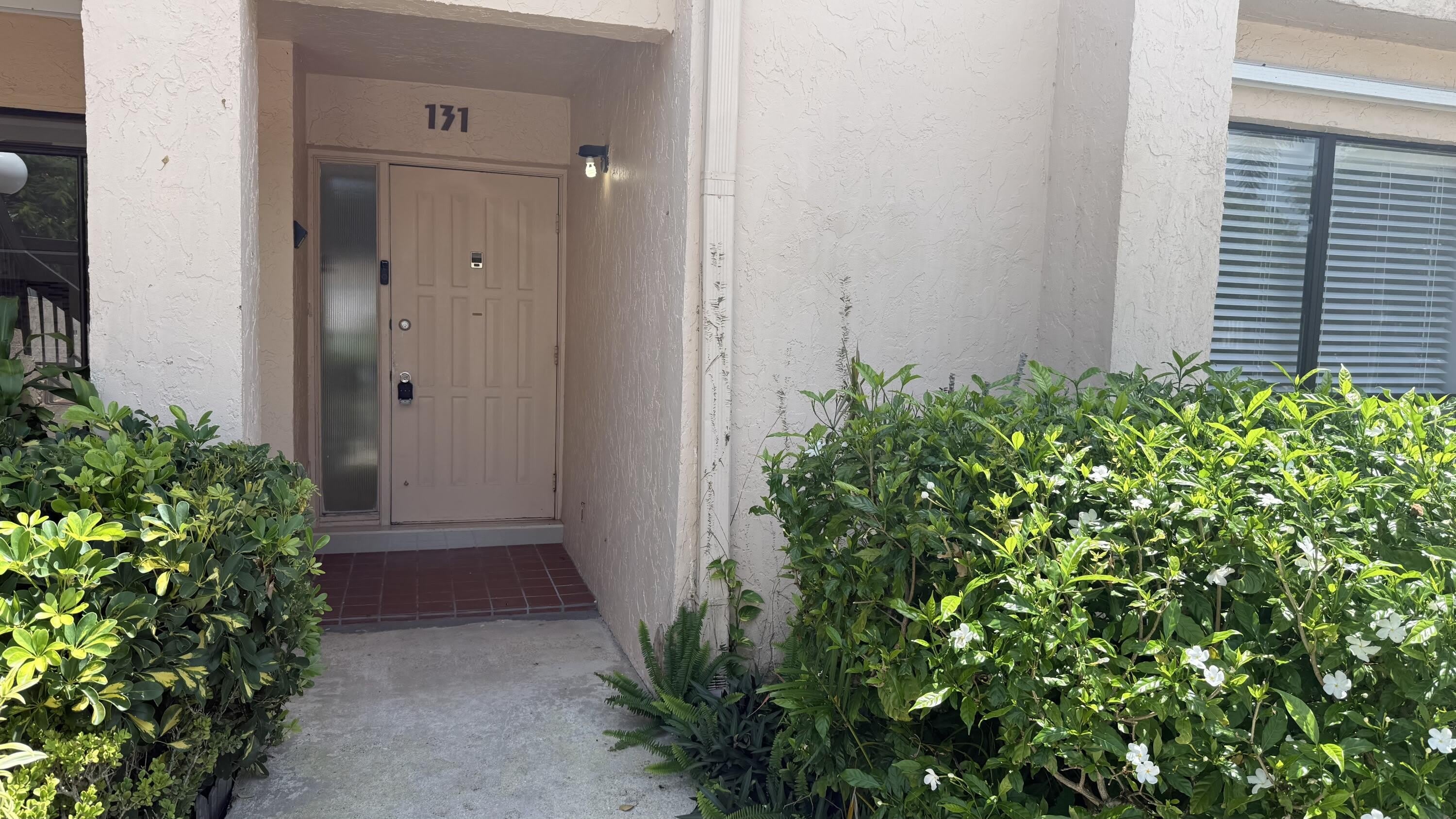 2289 SW 15th Street – photo 2