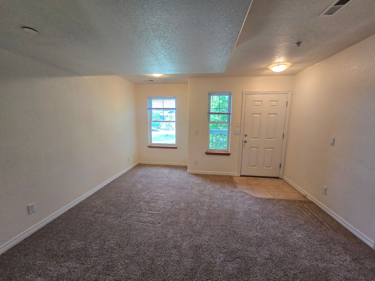 Covered parking✔ covered private deck✔ Dakota Ridge 2 Bedroom 2.5 Bath Condo – photo 3