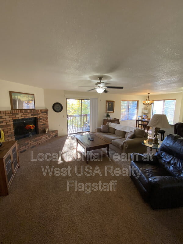 2707 N Walnut Hills Dr – photo 3