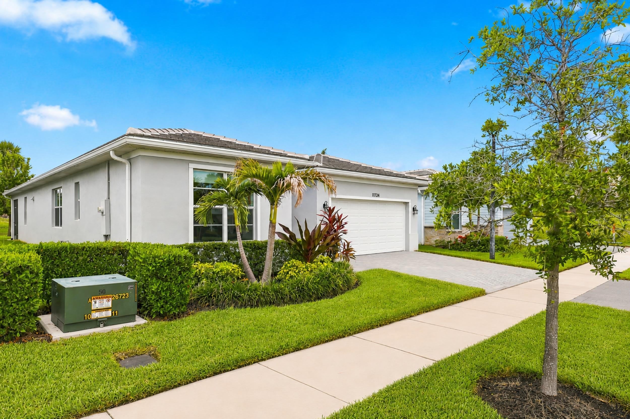 11724 SW Aquila Way – photo 3