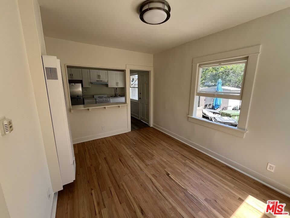 424 N Venice Blvd – photo 4