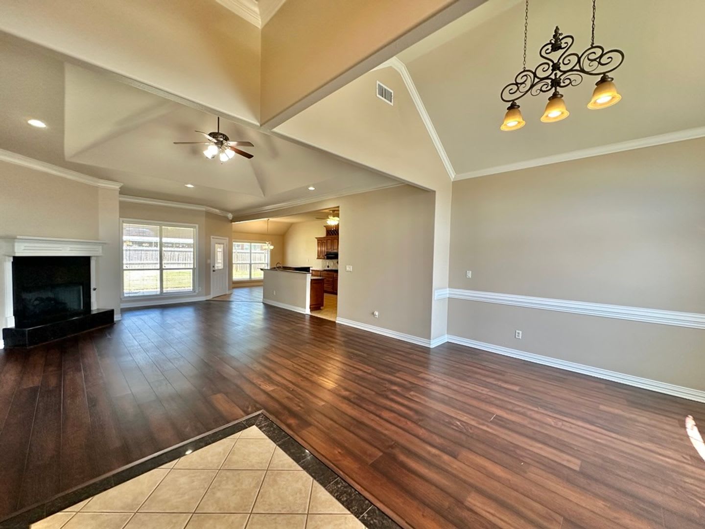 Spacious Flint Home on a Corner Lot with Stunning Primary Suite – photo 2